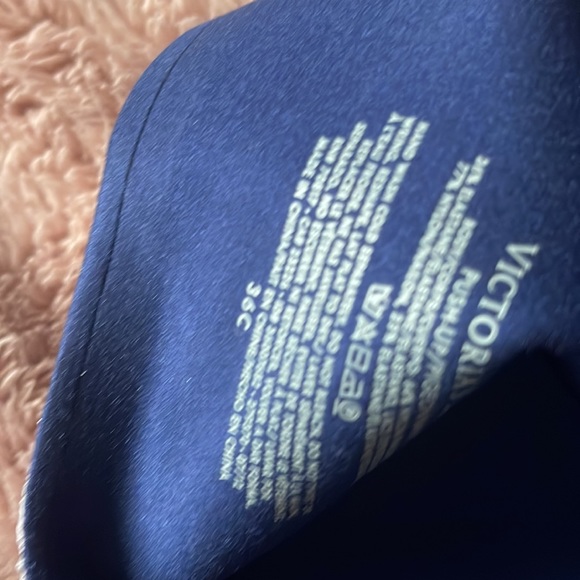 Victoria secret - Picture 4 of 4